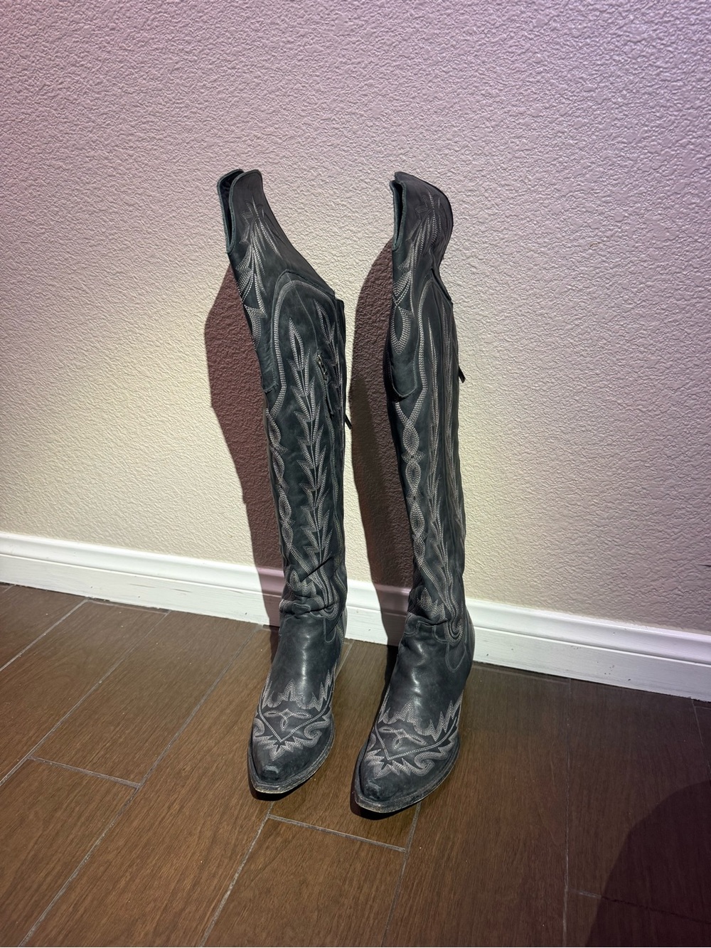 Women's Black Embroidered Western Heeled Boots
